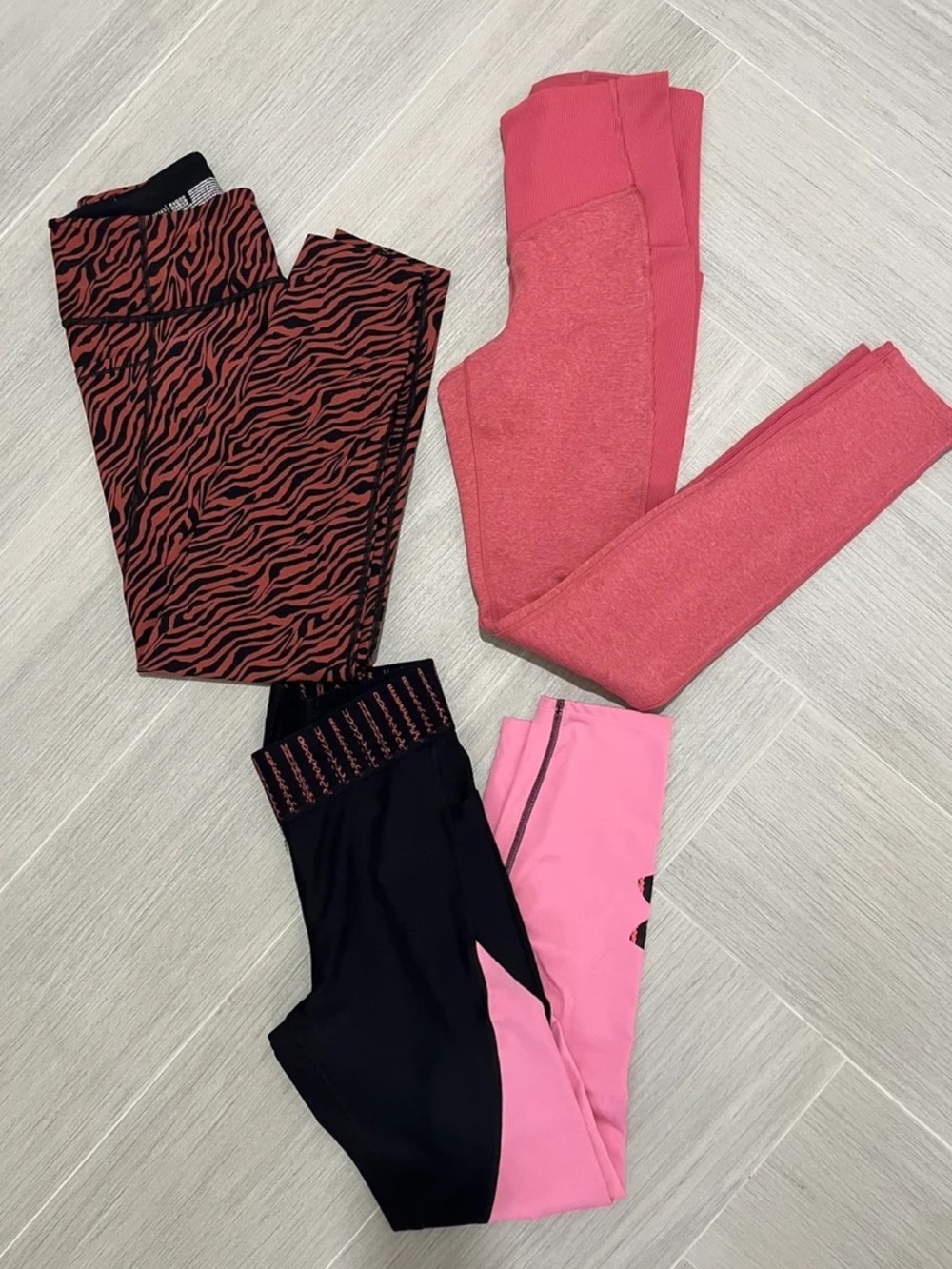 4 Pairs Various brands Women's Athletic Leggings size M